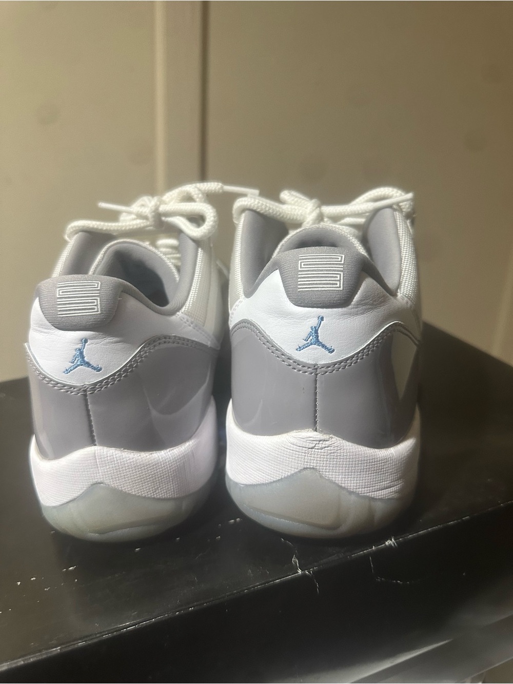 Jordan 11 Low - Picture 5 of 7